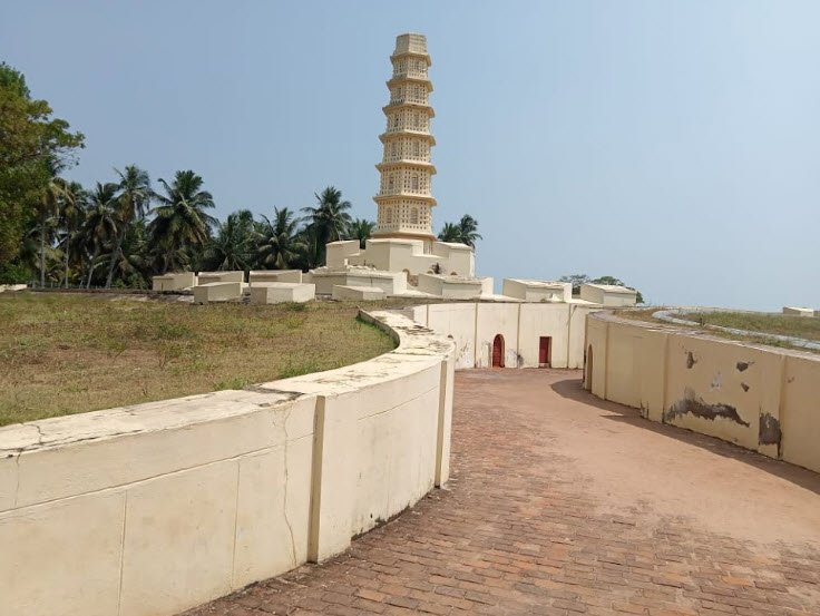 Manora Fort, India